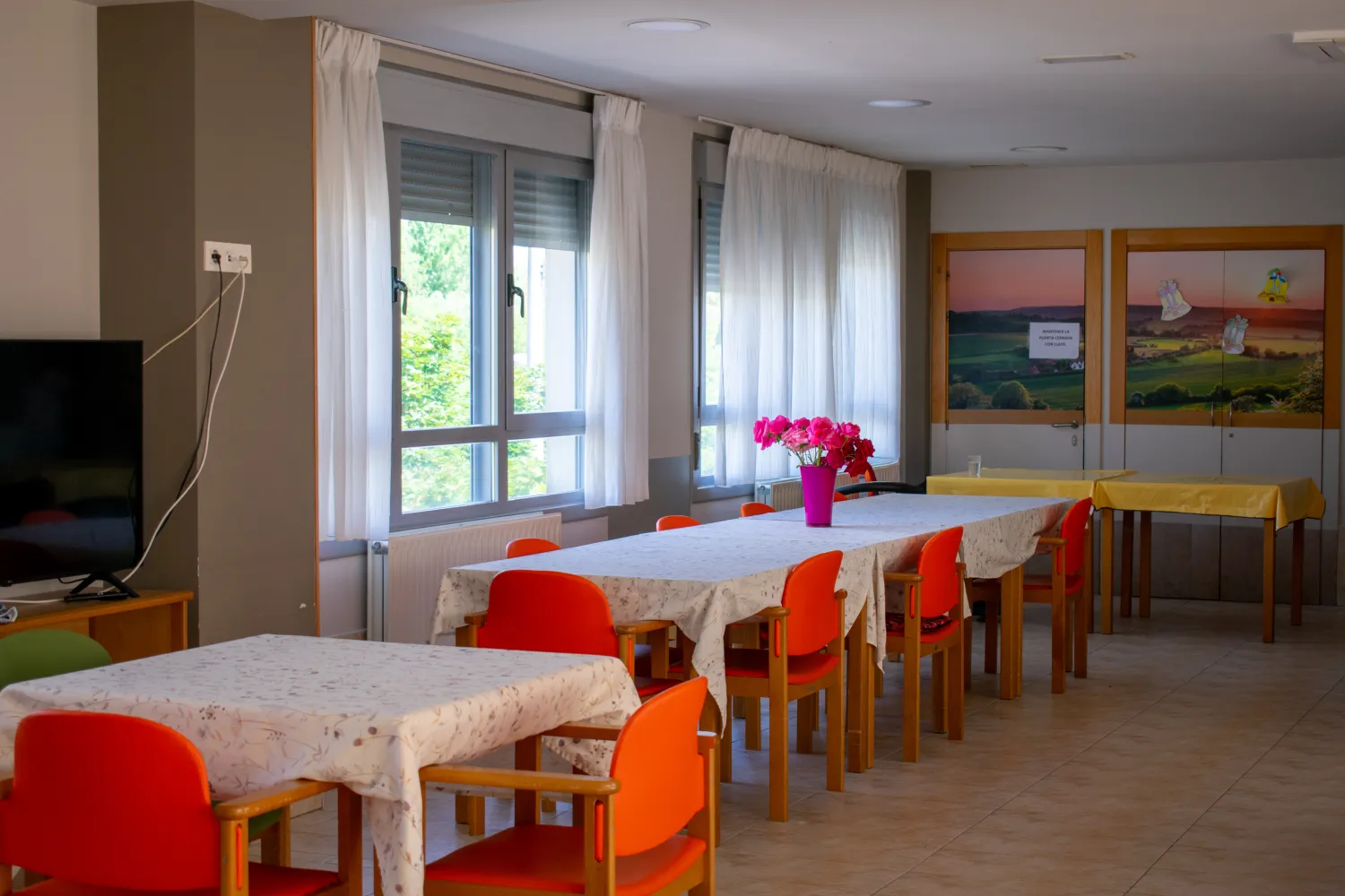 Comedor - Instalaciones Residencia Tagore en Vitoria-Gasteiz